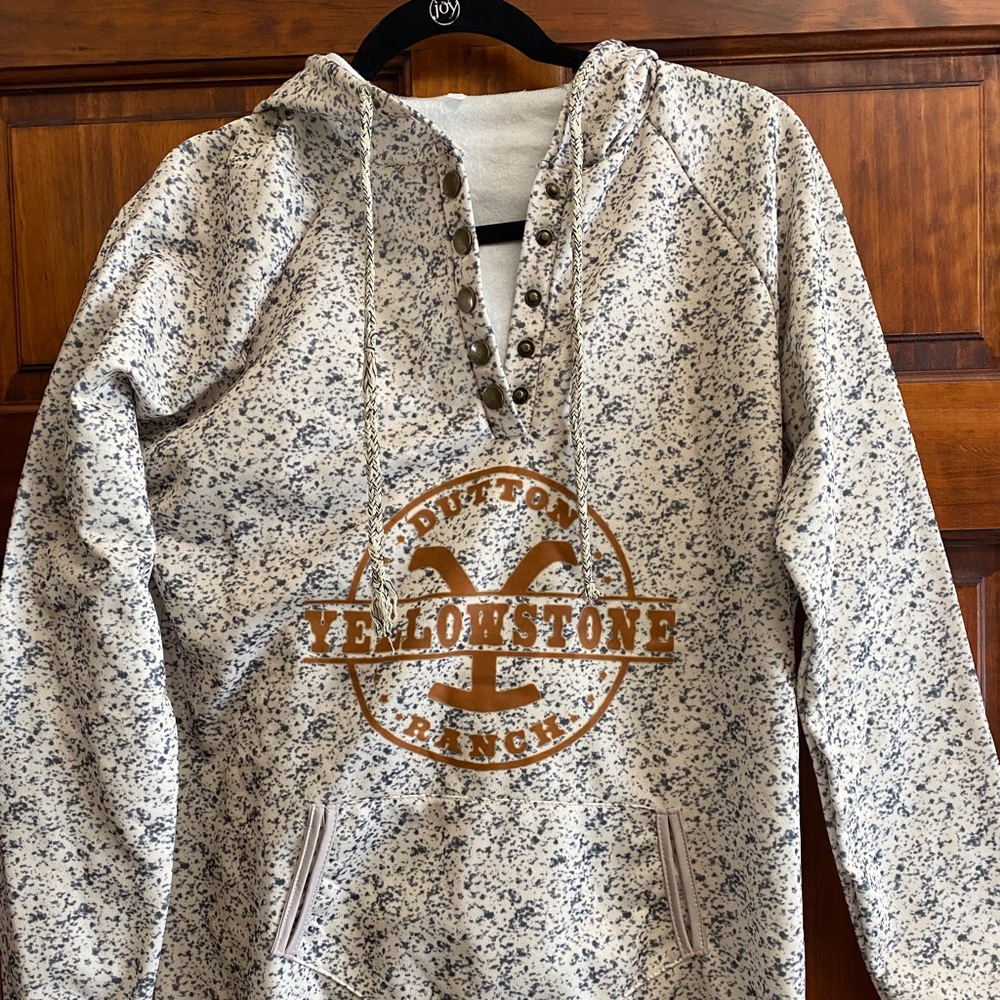 Yellowstone hoodie NWT